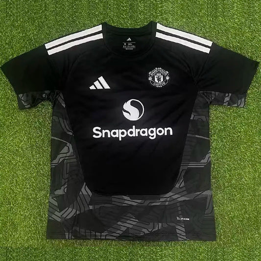 2026-27 Man Utd Black Goalkeeper Fans Soccer Jersey