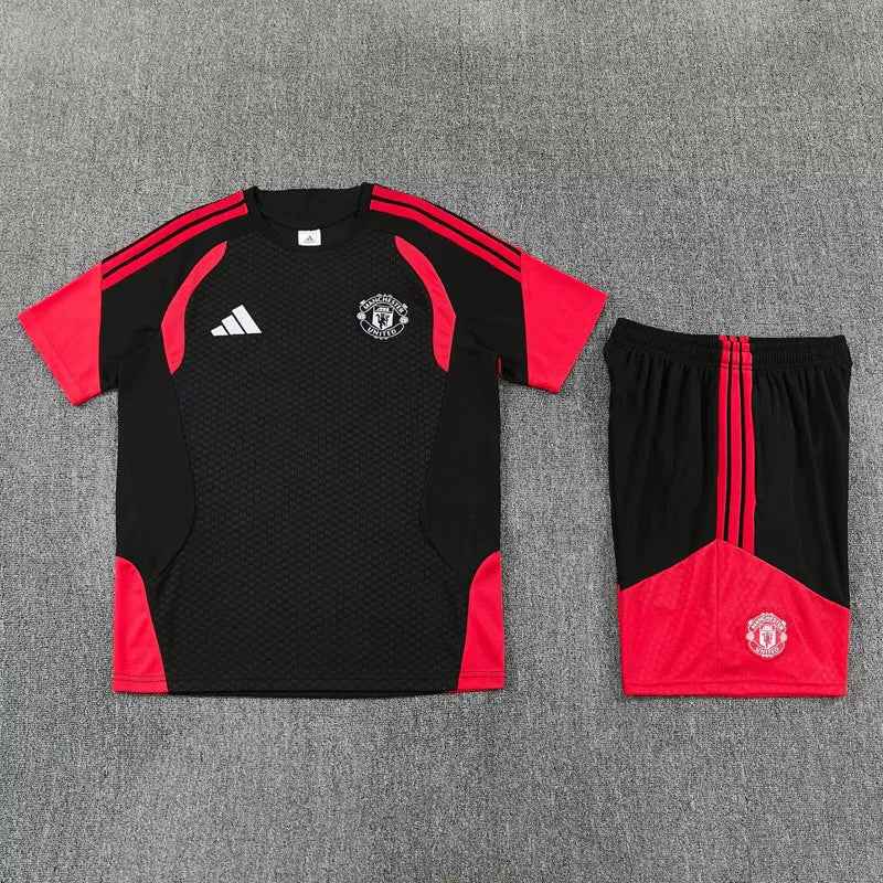 2026-27 Man Utd Black Training Short Suit